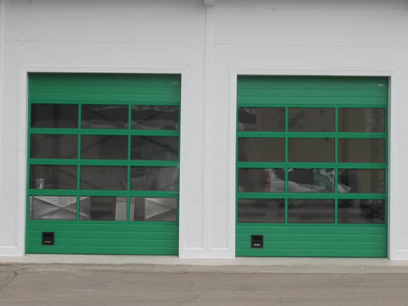 Промышленные ворота DoorHan в Тобольске с установкой