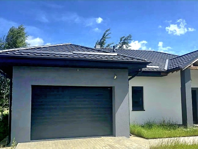 Секционные ворота DoorHan в Тобольске с установкой